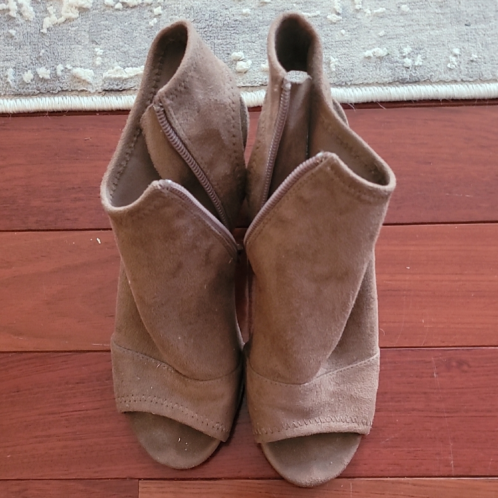 Wild Diva Brown Heeled Boots Suede
